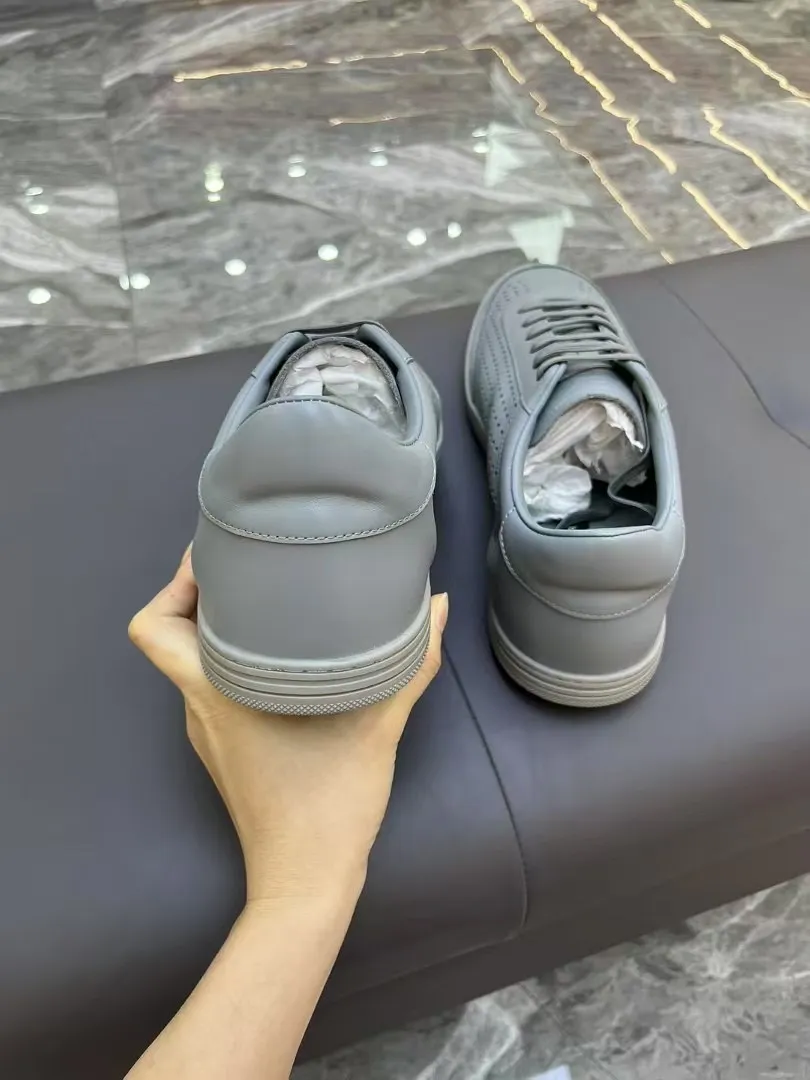 Men's Men's Shoes 💰400 [New Style] 🐝🐝DG—Dolce&G men's calfskin sneakers Portofino Yacht shoes, simple and versatile design, unique saddle leather soles. The Dolce &G logo rear wing is the icing on the cake. Imported cowhide + rubber outsole Size: 39-44 (customized at 38.45)